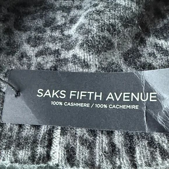 Sofia Cashmere Gray Leopard Print Pom-Pom Hat 80%Cashmere 20  display picture 2